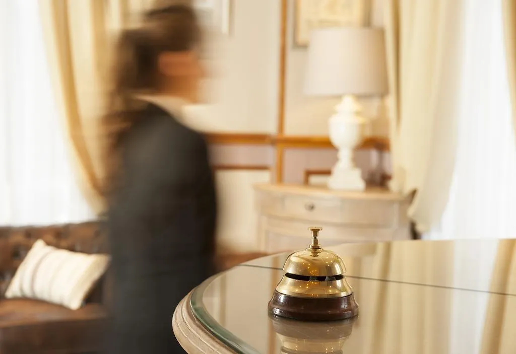 De Bellevue Gare Du Nord Hotell